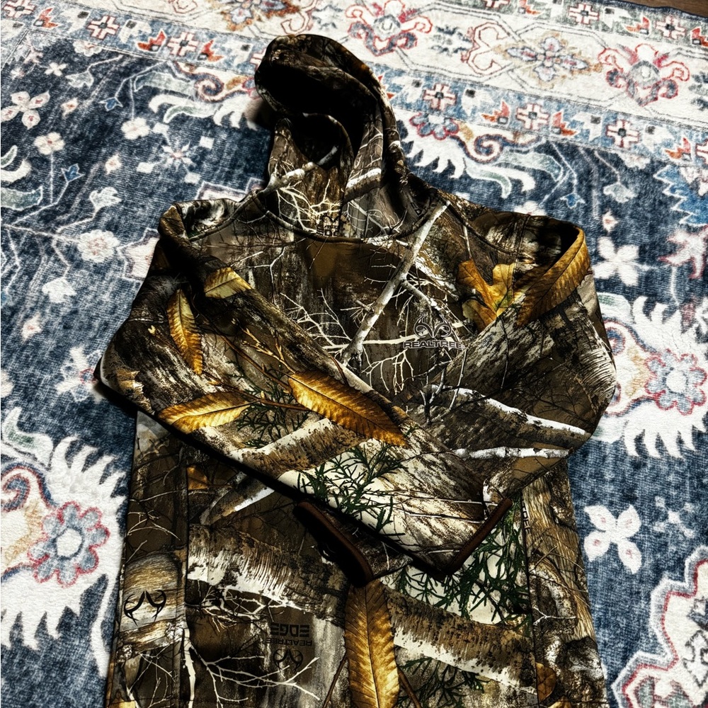 Realtree Camouflage Hoodie with Nature Pattern